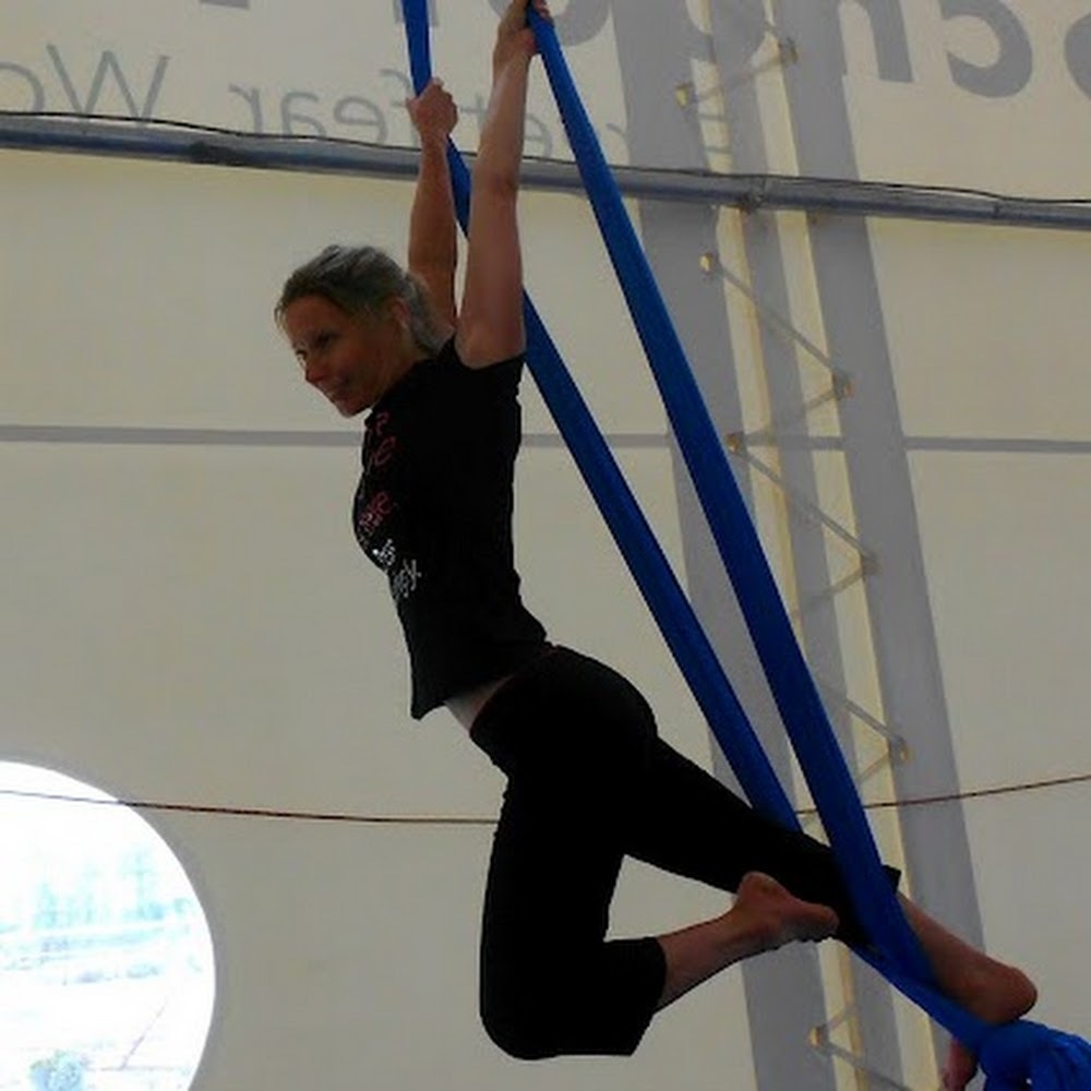 Meet your Posher, Sew